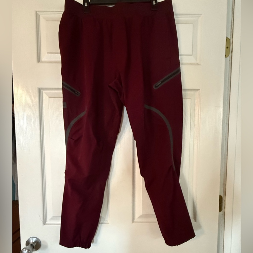 Under Armour Burgundy Athletic pants